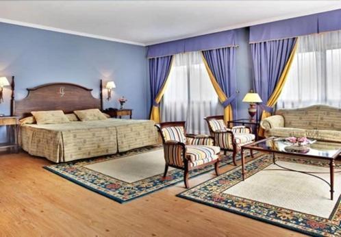 Hospedium Hotel Dona Mafalda De Castilla Plasencia Luaran gambar