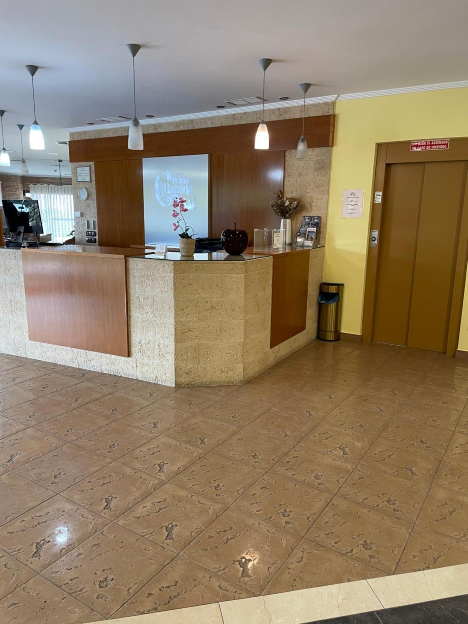 Hospedium Hotel Dona Mafalda De Castilla Plasencia Luaran gambar